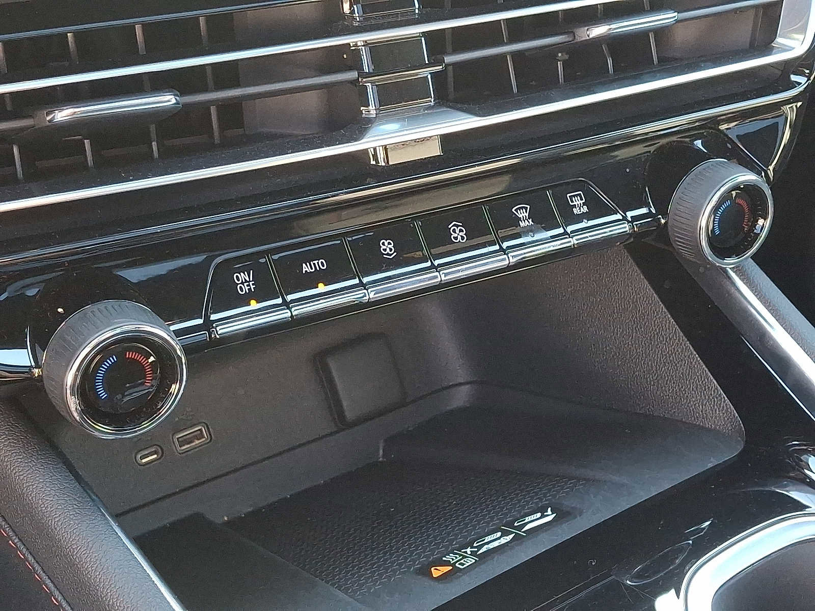 Certified 2025 Chevrolet Traverse Z71 w/ Enhanced Driving Package image 17