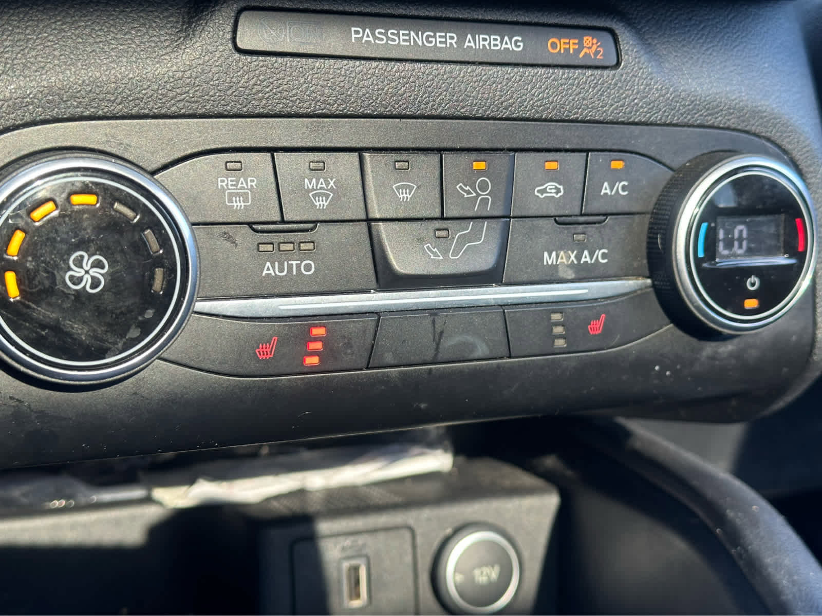 Used 2020 Ford Escape SE Sport AWD/4WD image 17