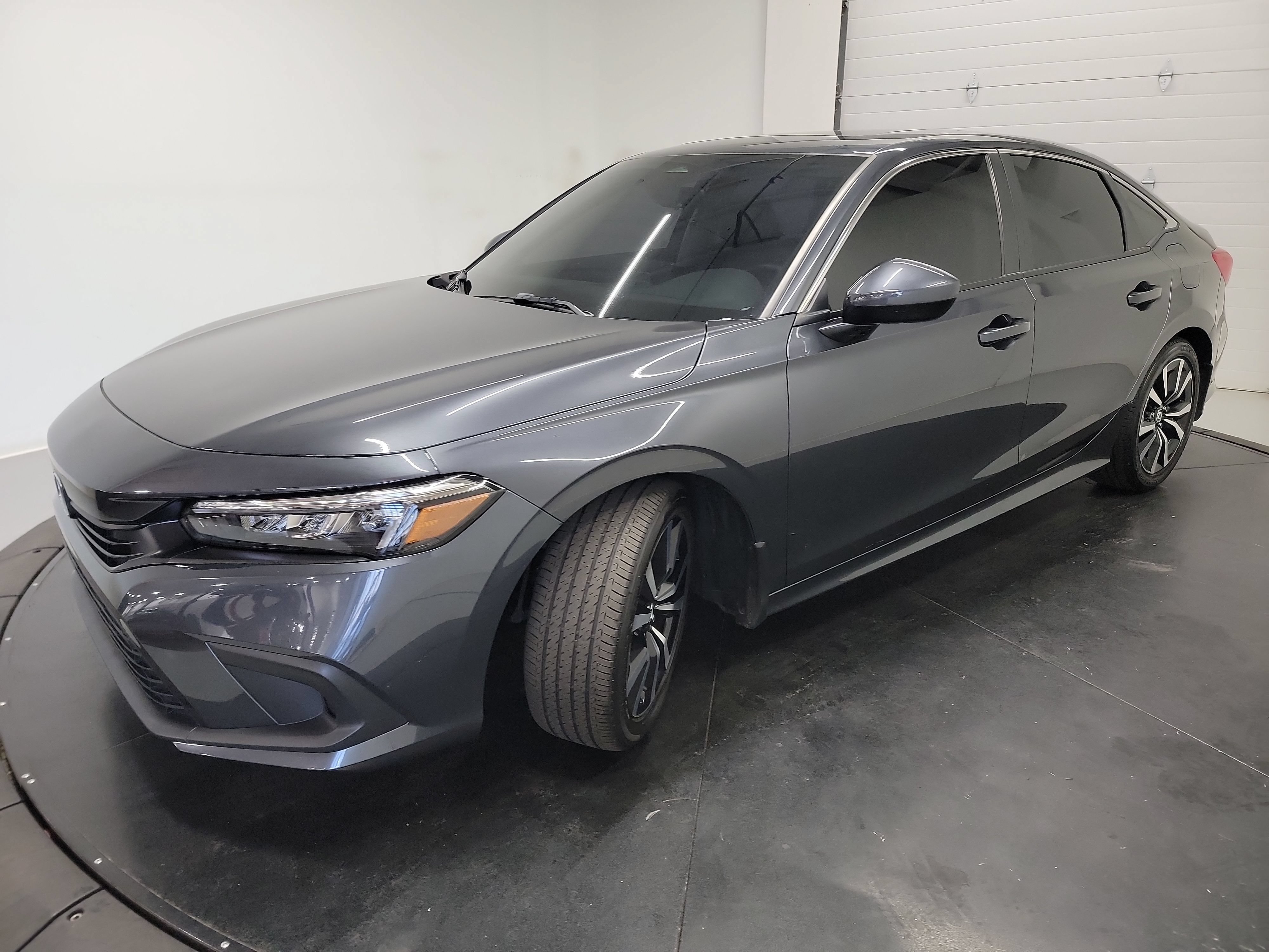 Used 2024 Honda Civic EX image 3