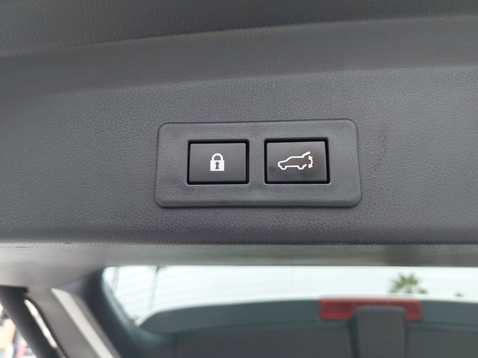 Used 2023 Subaru Ascent Touring AWD/4WD image 15