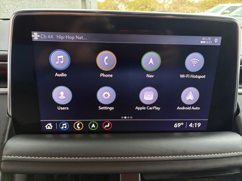 Used 2021 GMC Yukon SLT w/ SLT Luxury Plus Package image 8