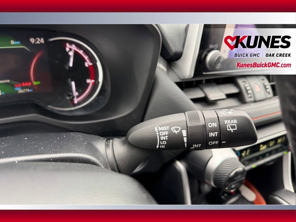 Used 2024 Toyota RAV4 Adventure image 19