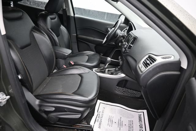 Used 2018 Jeep Compass Latitude AWD/4WD image 7