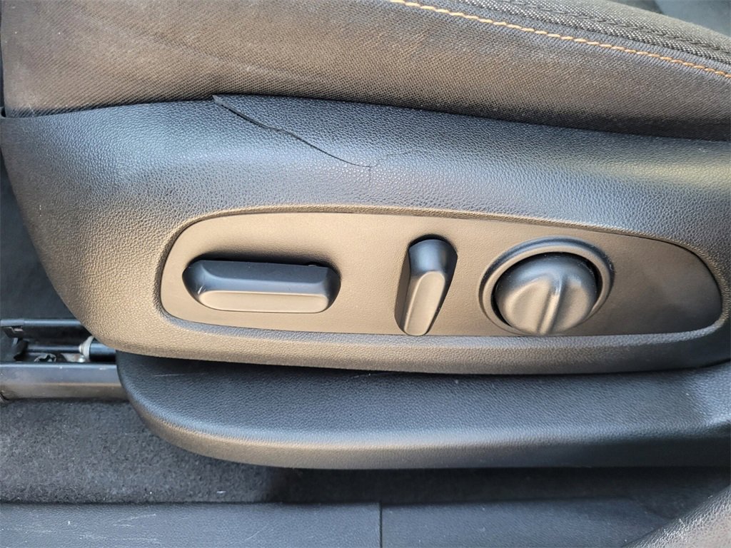 Used 2018 Chevrolet Equinox LT image 6