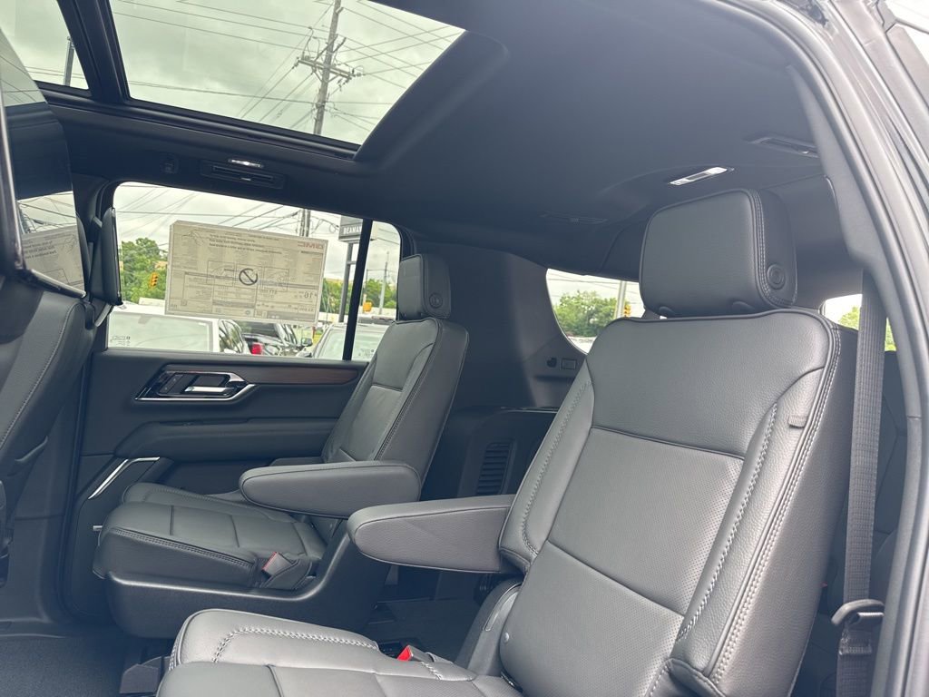 New 2026 GMC Yukon XL Denali w/ Denali Reserve Package AWD/4WD image 28