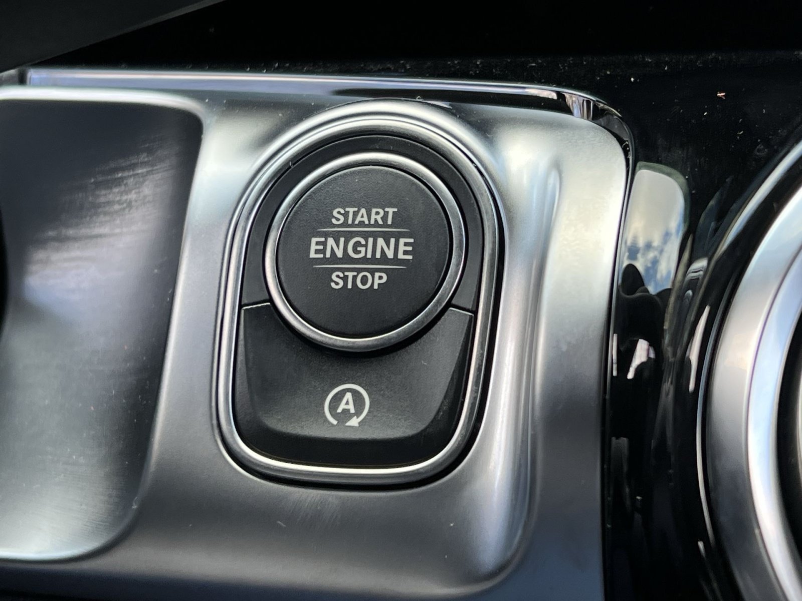 Certified 2026 Mercedes-Benz GLB 250 4MATIC image 31