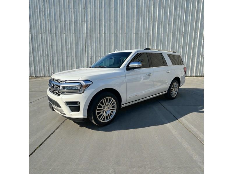 Used 2024 Ford Expedition Max Platinum image 2