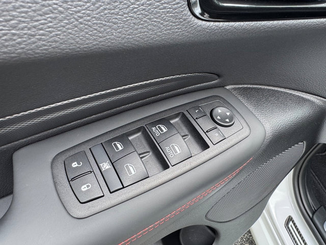 Used 2025 Dodge Durango R/T AWD/4WD image 12