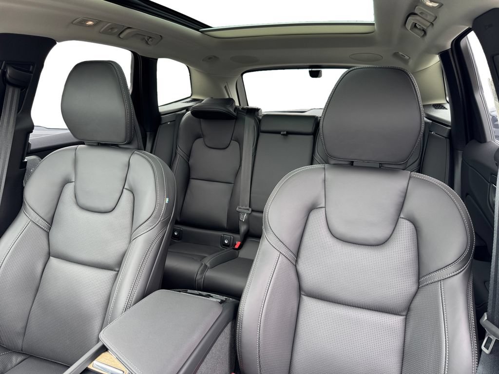 New 2026 Volvo XC60 B5 Ultra w/ Protection Package Premier AWD/4WD image 26