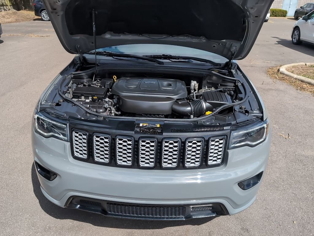Used 2020 Jeep Grand Cherokee Altitude image 22