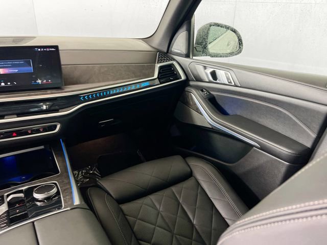 Used 2024 BMW X5 xDrive40i AWD/4WD image 32