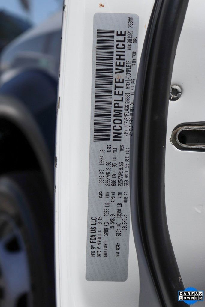 Used 2016 RAM 5500 Tradesman w/ Chrome Appearance Group image 43