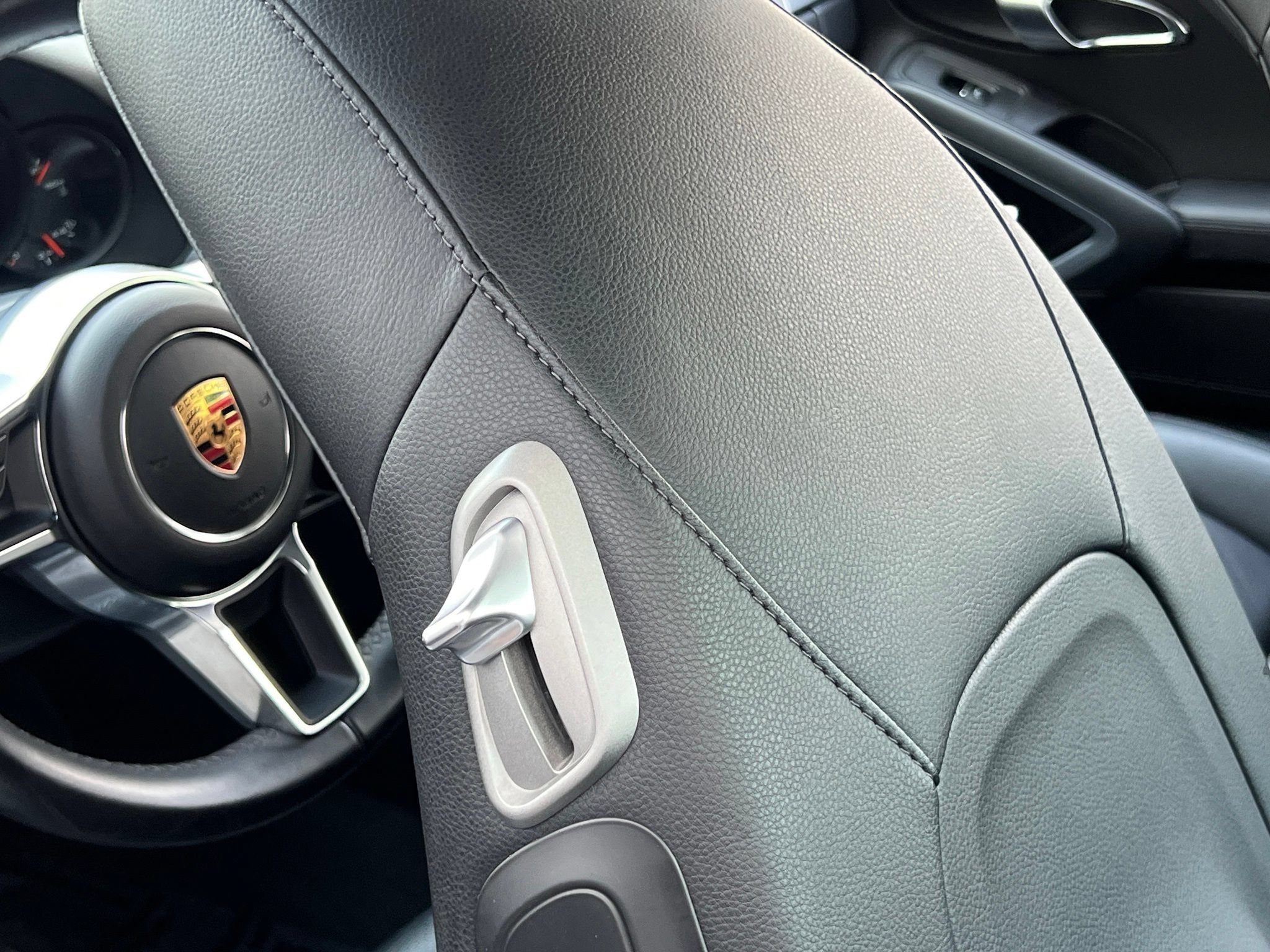 Used 2017 Porsche 911 Carrera RWD image 31