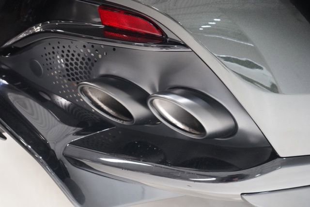 Used 2025 Aston Martin DBX 707 AWD/4WD image 13