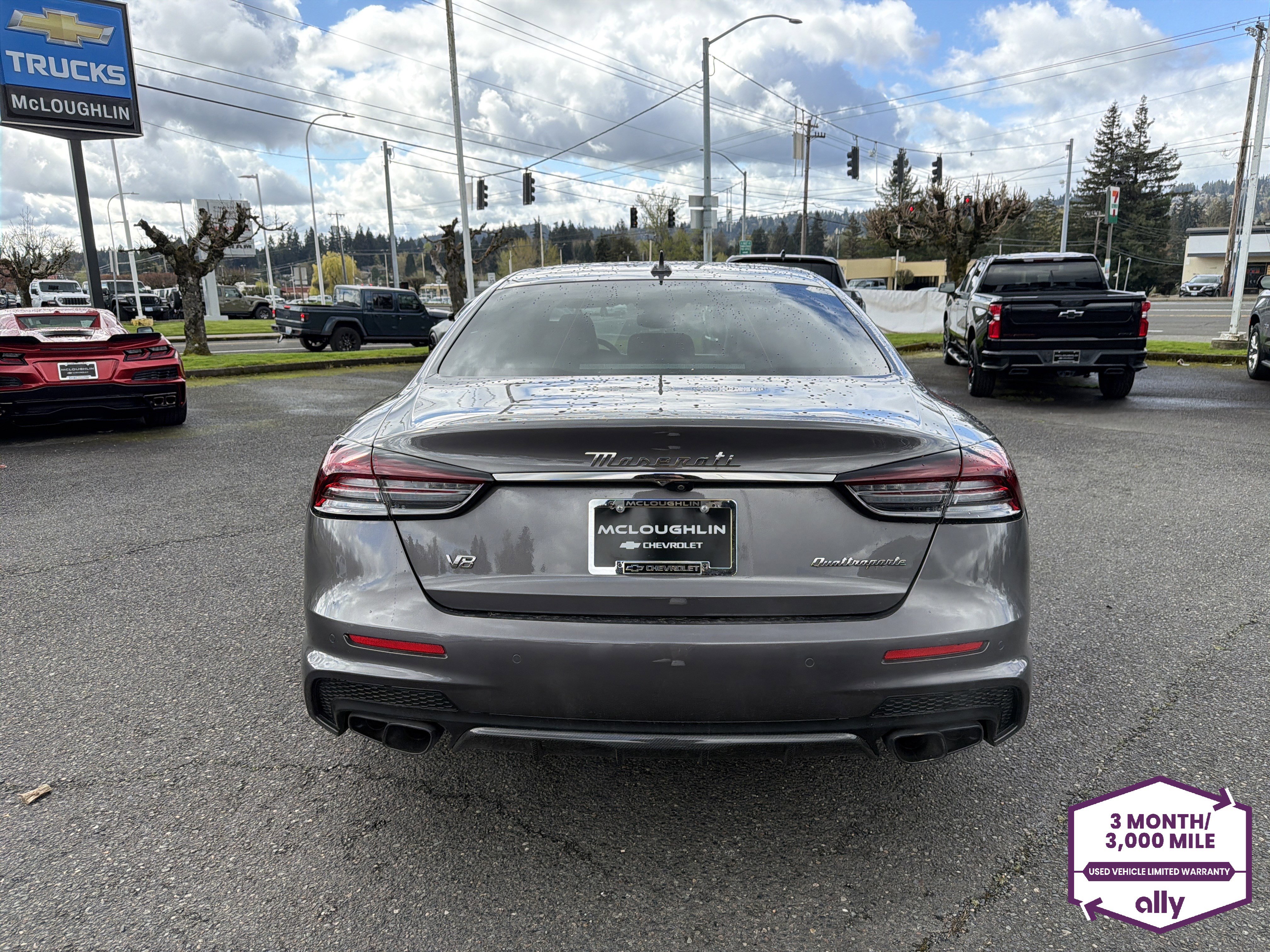 Used 2023 Maserati Quattroporte Trofeo image 4