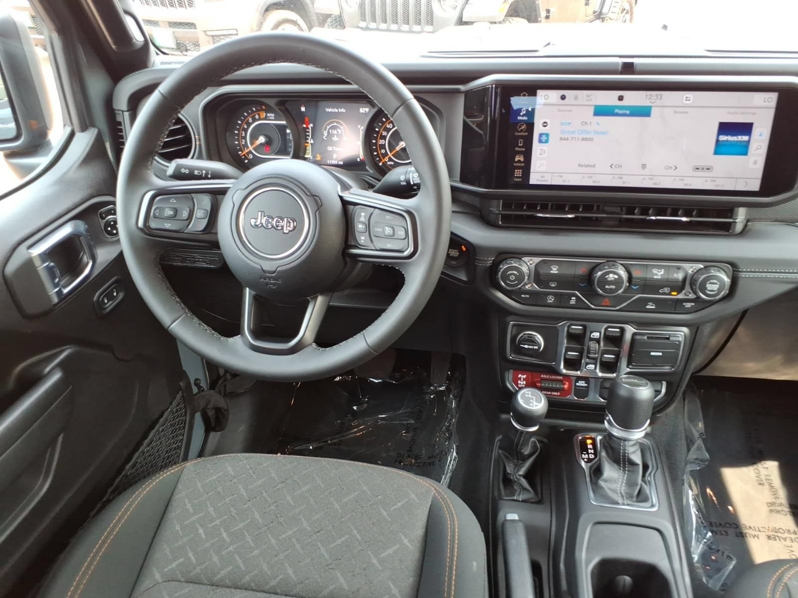Used 2026 Jeep Gladiator Mojave AWD/4WD image 22
