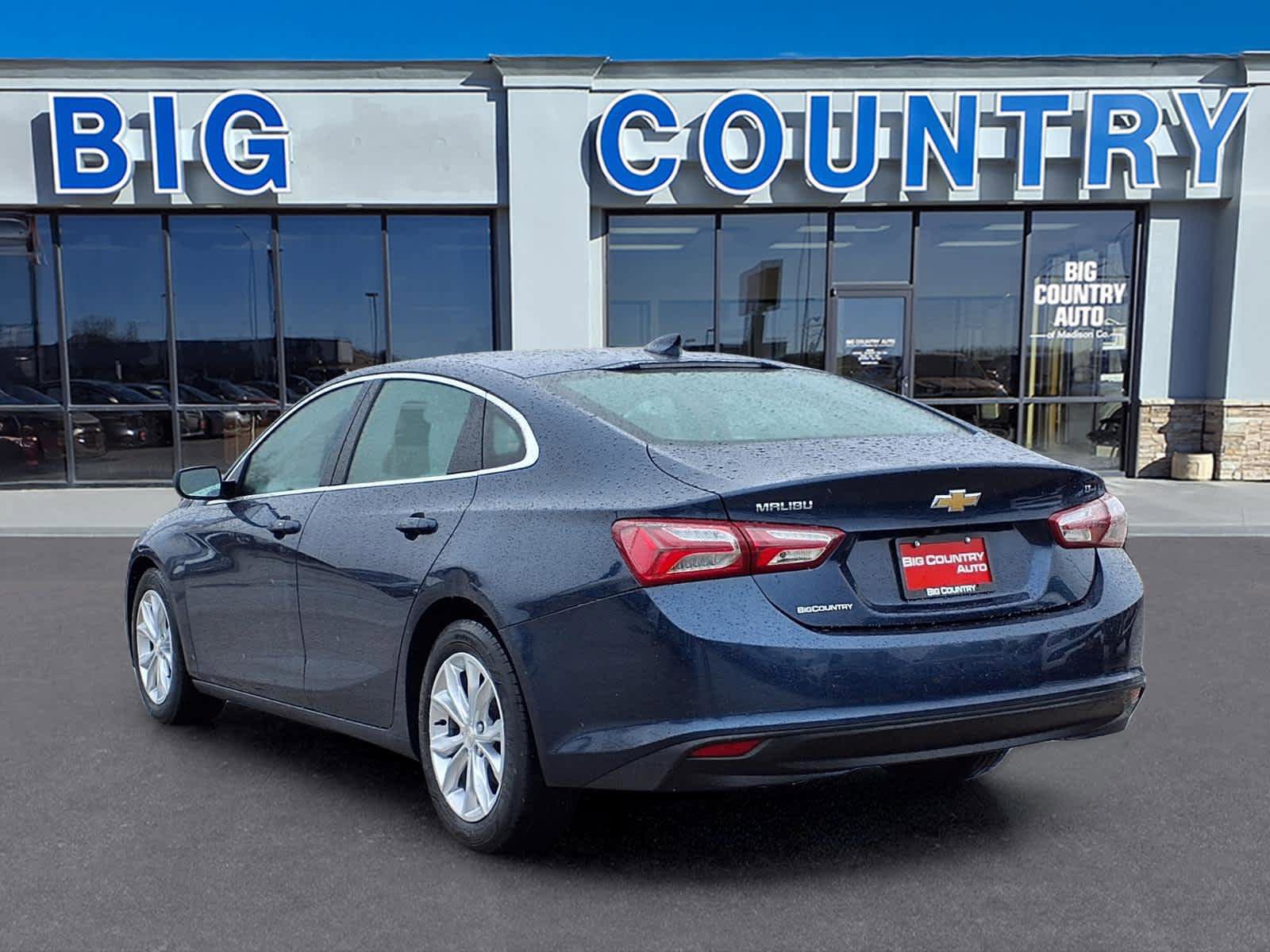 Used 2022 Chevrolet Malibu LT FWD image 4