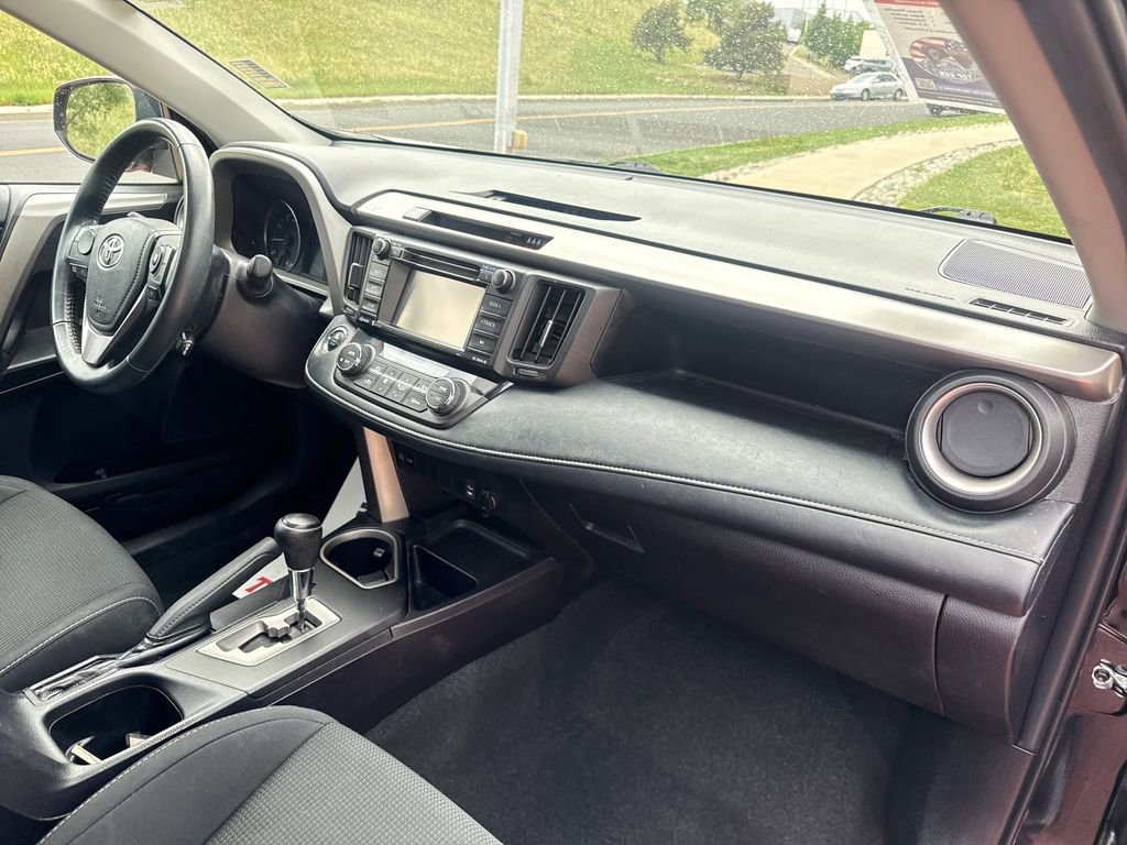 Used 2018 Toyota RAV4 XLE w/ Plus Extra Value Package AWD/4WD image 34