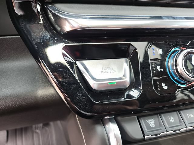 Used 2025 GMC Sierra 2500 Denali Ultimate AWD/4WD image 16