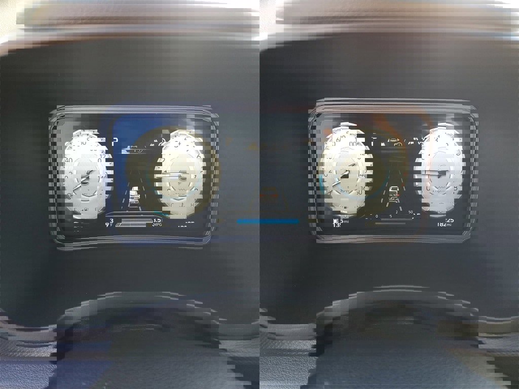 Used 2023 Hyundai Kona Limited w/ Cargo Package image 14