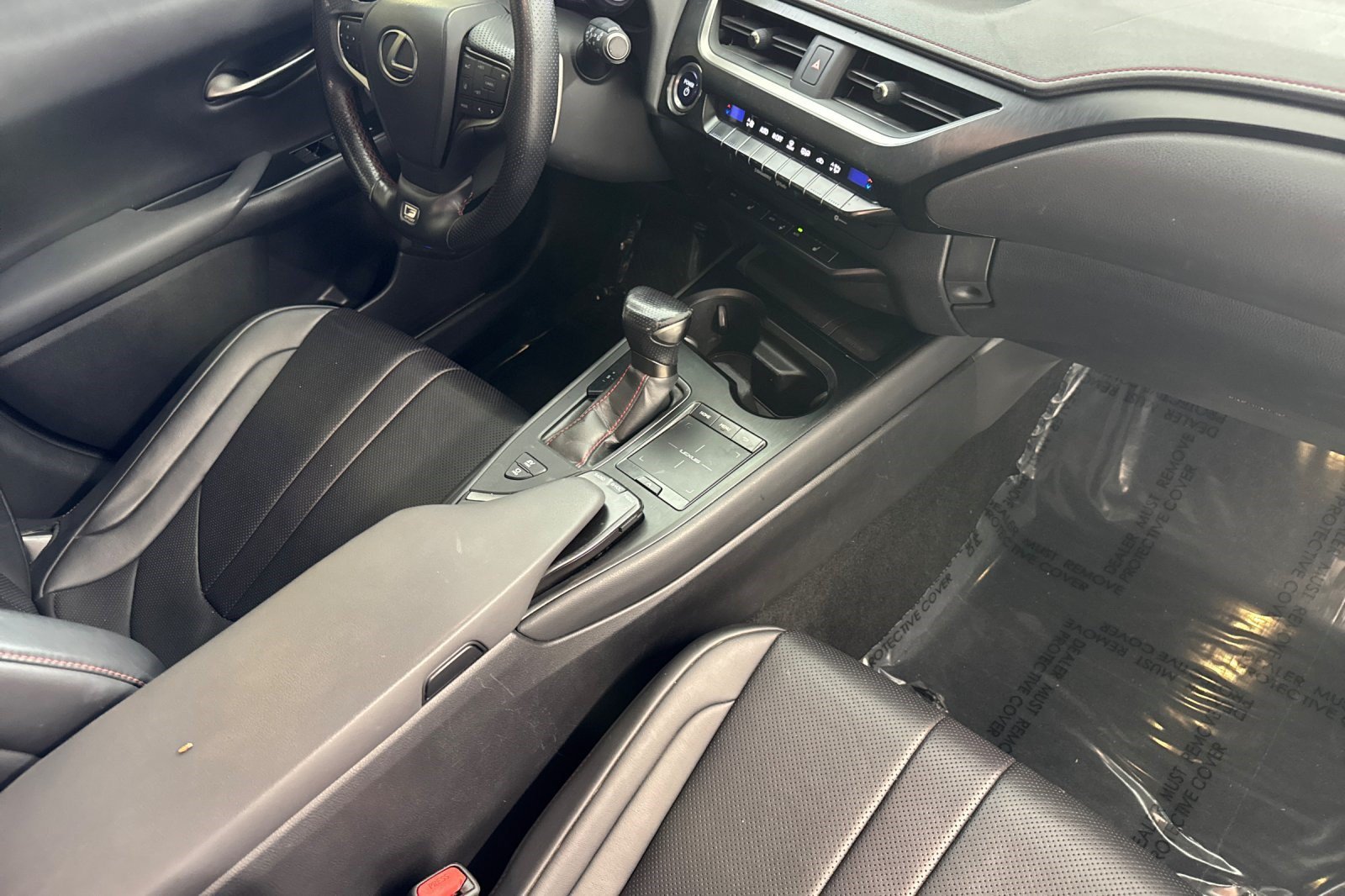 Used 2019 Lexus UX 250h F Sport AWD/4WD image 32