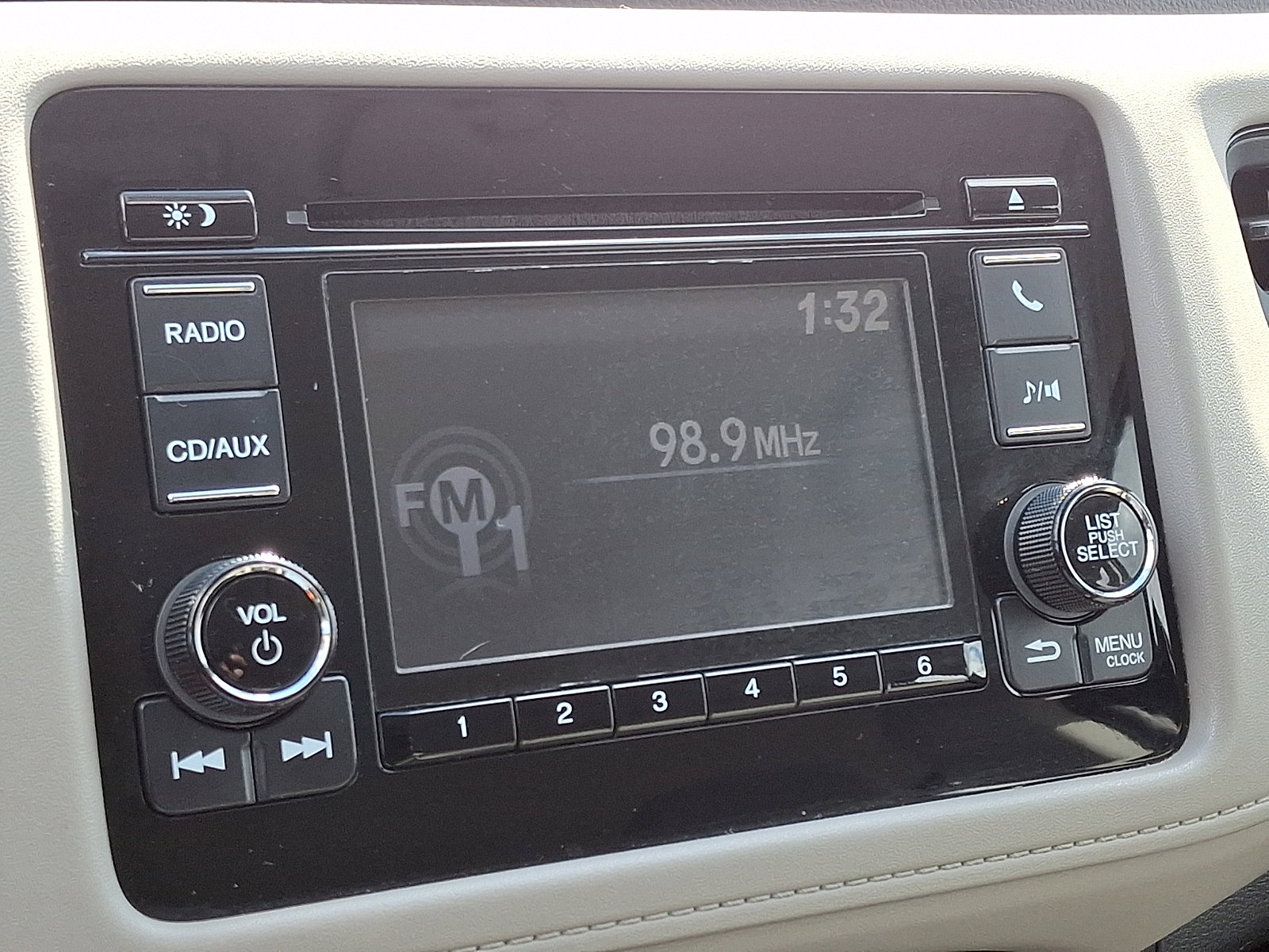 Used 2017 Honda HR-V LX image 16