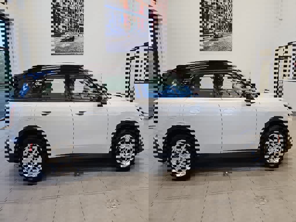 Used 2025 MINI Cooper Countryman S image 12