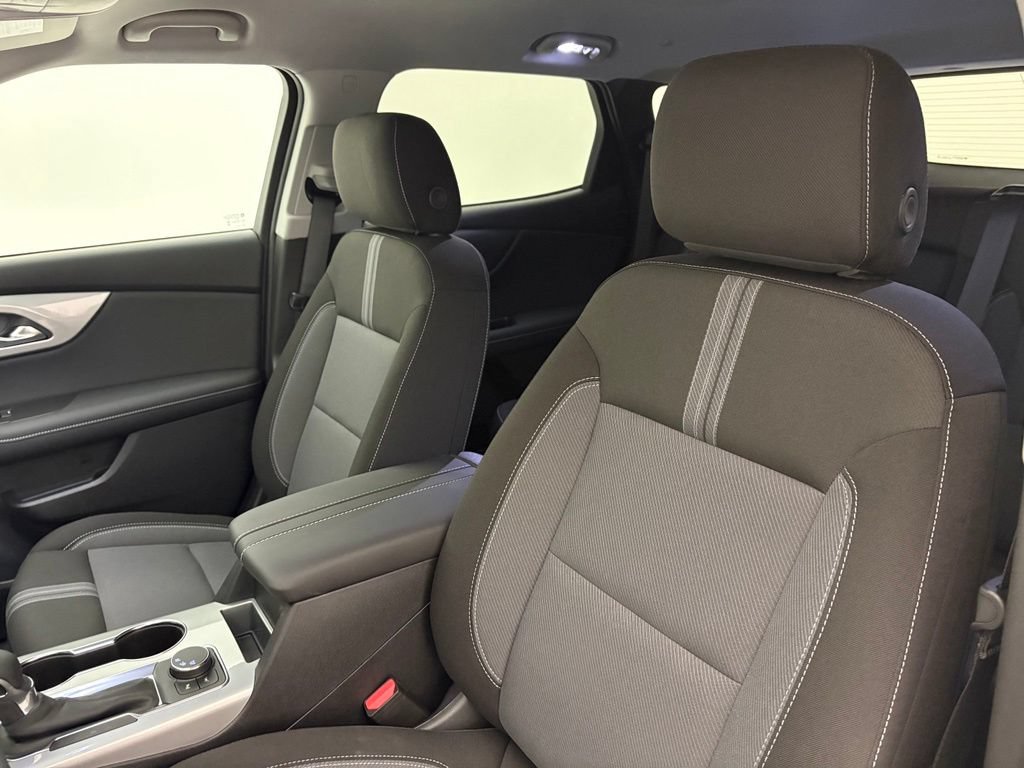 New 2026 Chevrolet Blazer LT w/ Convenience Package FWD image 29