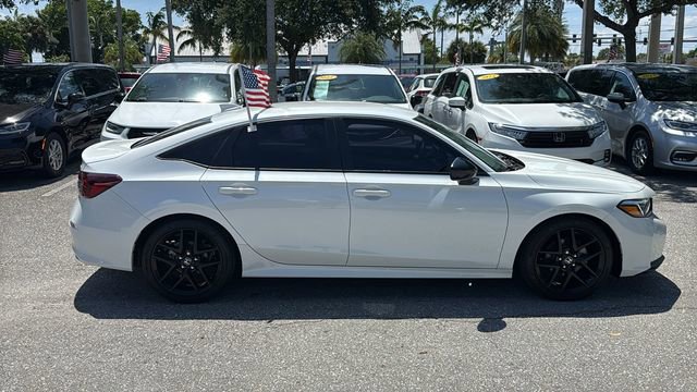 Used 2025 Honda Civic Sport image 11