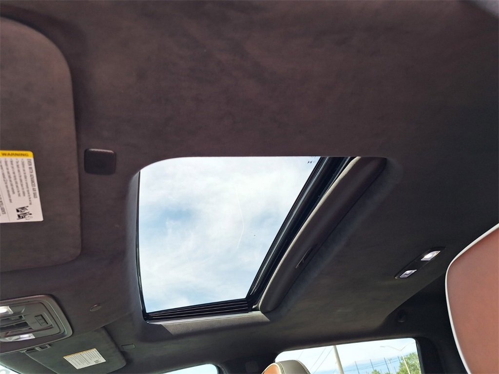 Used 2024 GMC Sierra 2500 Denali Ultimate image 12