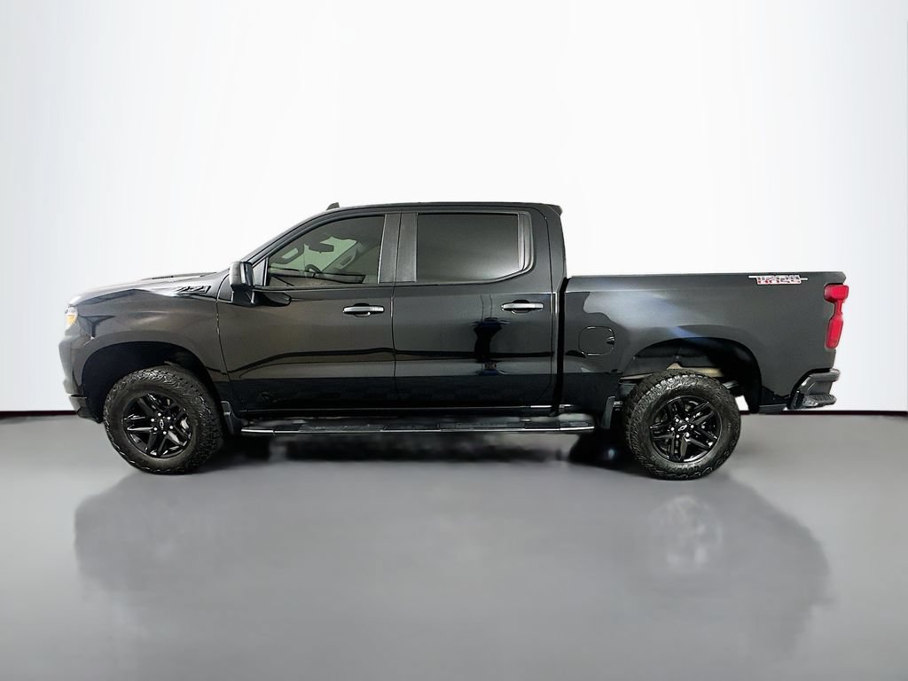 Used 2025 Chevrolet Silverado 1500 Custom Trail Boss w/ LPO, Dark Essentials Package AWD/4WD image 8