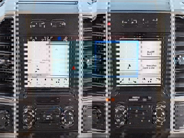 Used 2019 Ford F350 Lariat image 19