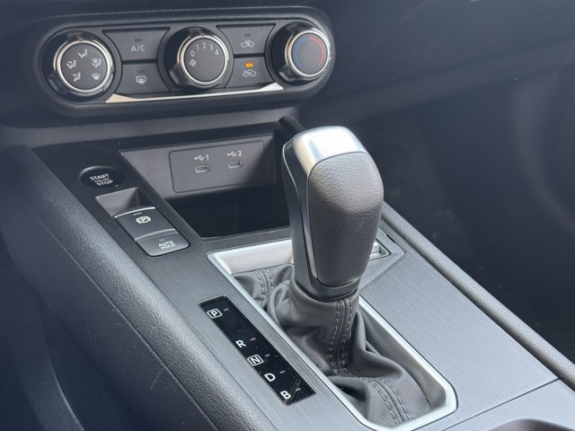 New 2026 Nissan Kicks S image 18