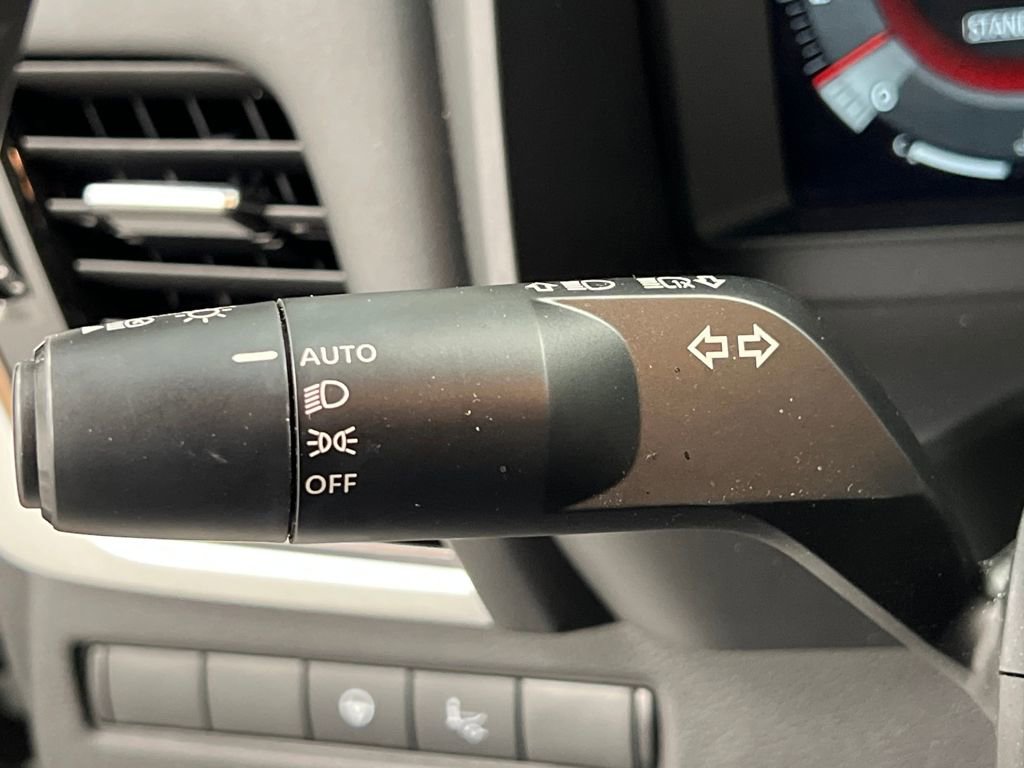 Used 2025 Nissan Rogue SL w/ Tech Package image 44