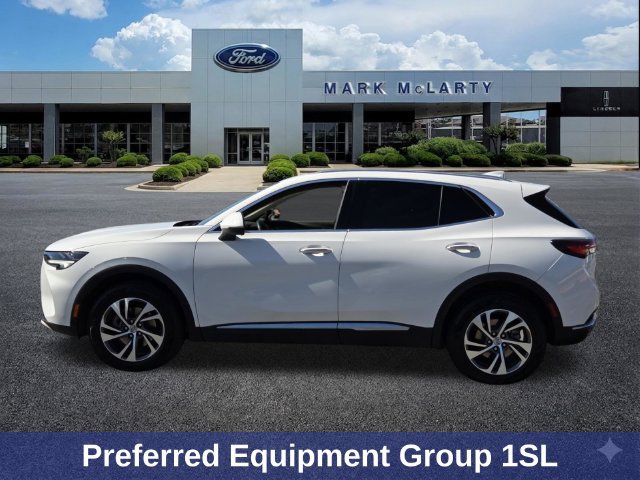Used 2022 Buick Envision Essence w/ Safety Package FWD image 2