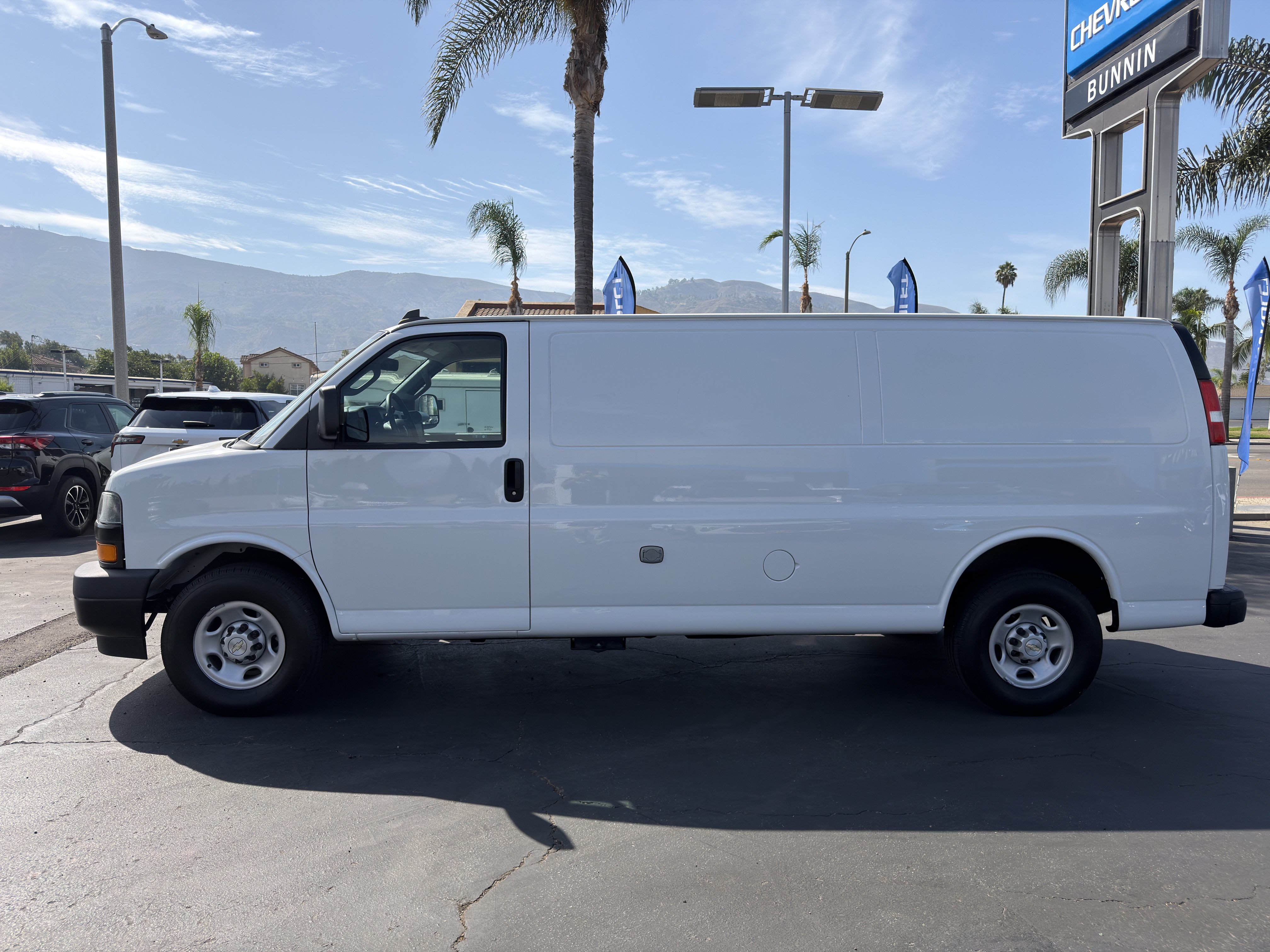 New 2023 Chevrolet Express 3500 Extended w/ Driver Convenience Package RWD image 5