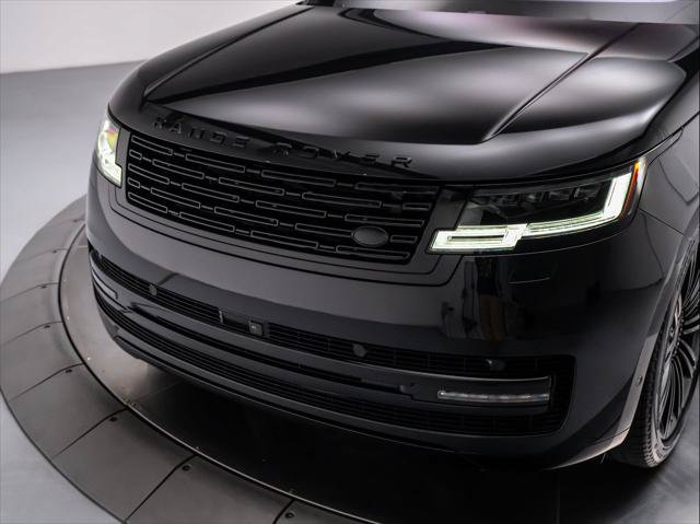 Used 2023 Land Rover Range Rover SE AWD/4WD image 9