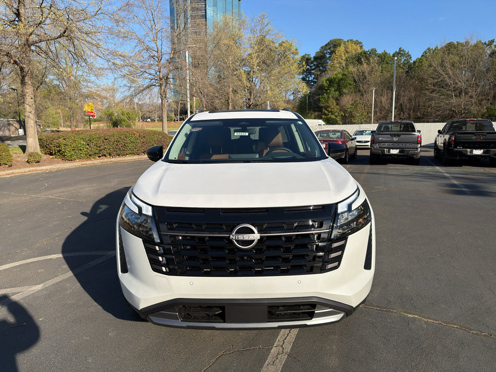 New 2026 Nissan Pathfinder Platinum image 2