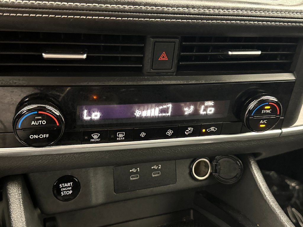 Used 2025 Nissan Rogue SV FWD image 19