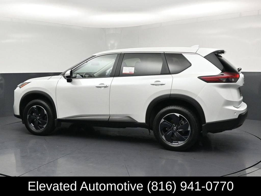 Used 2024 Nissan Rogue SV AWD/4WD image 30
