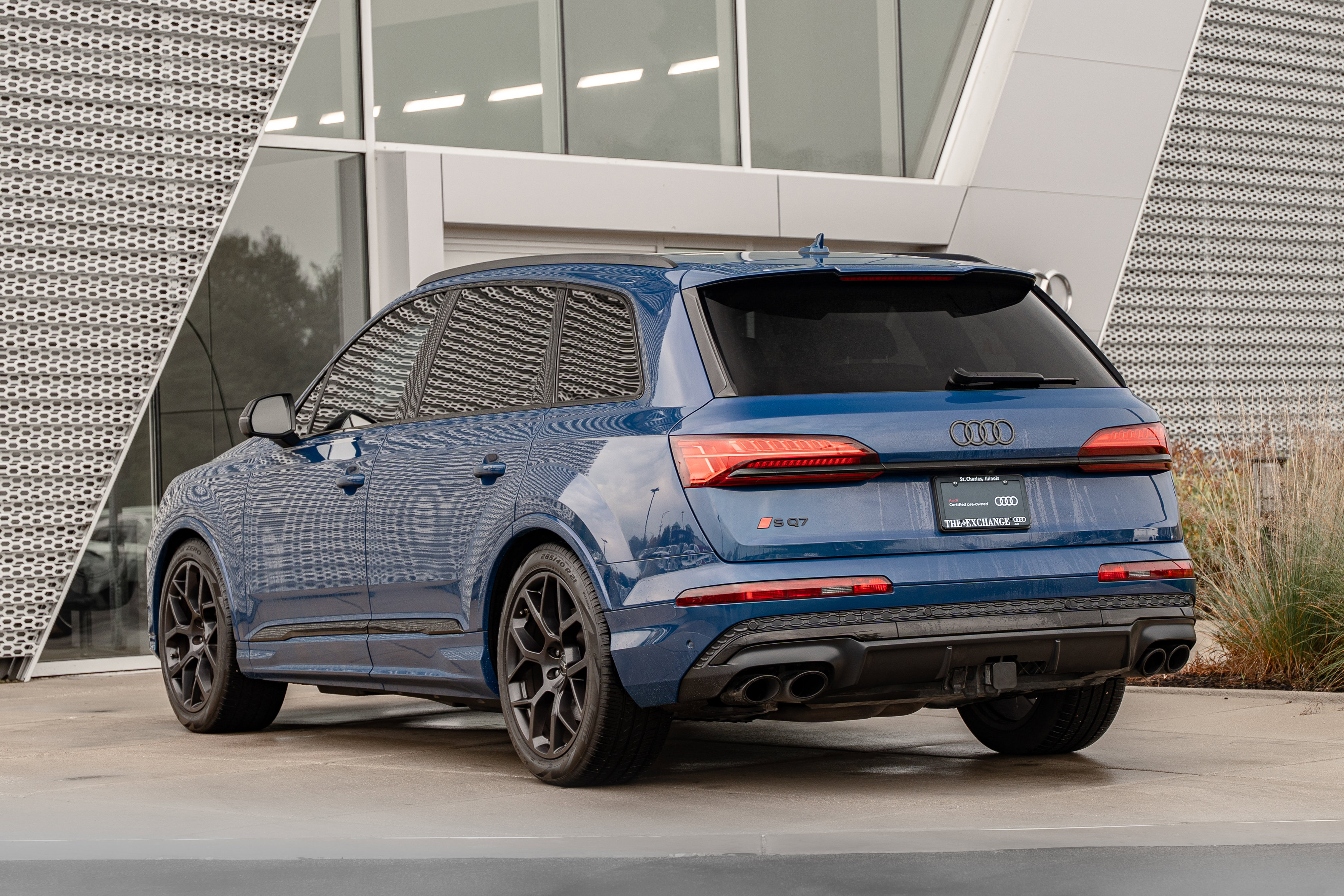 Used 2025 Audi SQ7 Premium Plus AWD/4WD image 5