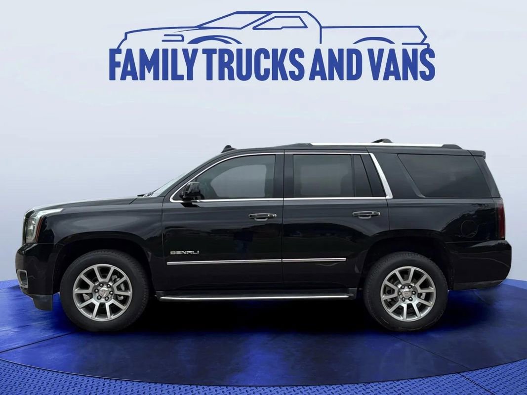 Used 2018 GMC Yukon Denali image 2