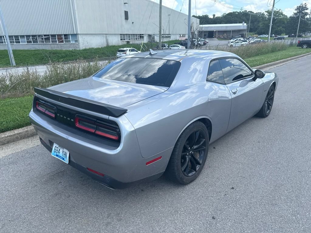 Used 2018 Dodge Challenger R/T w/ Blacktop Package RWD image 3