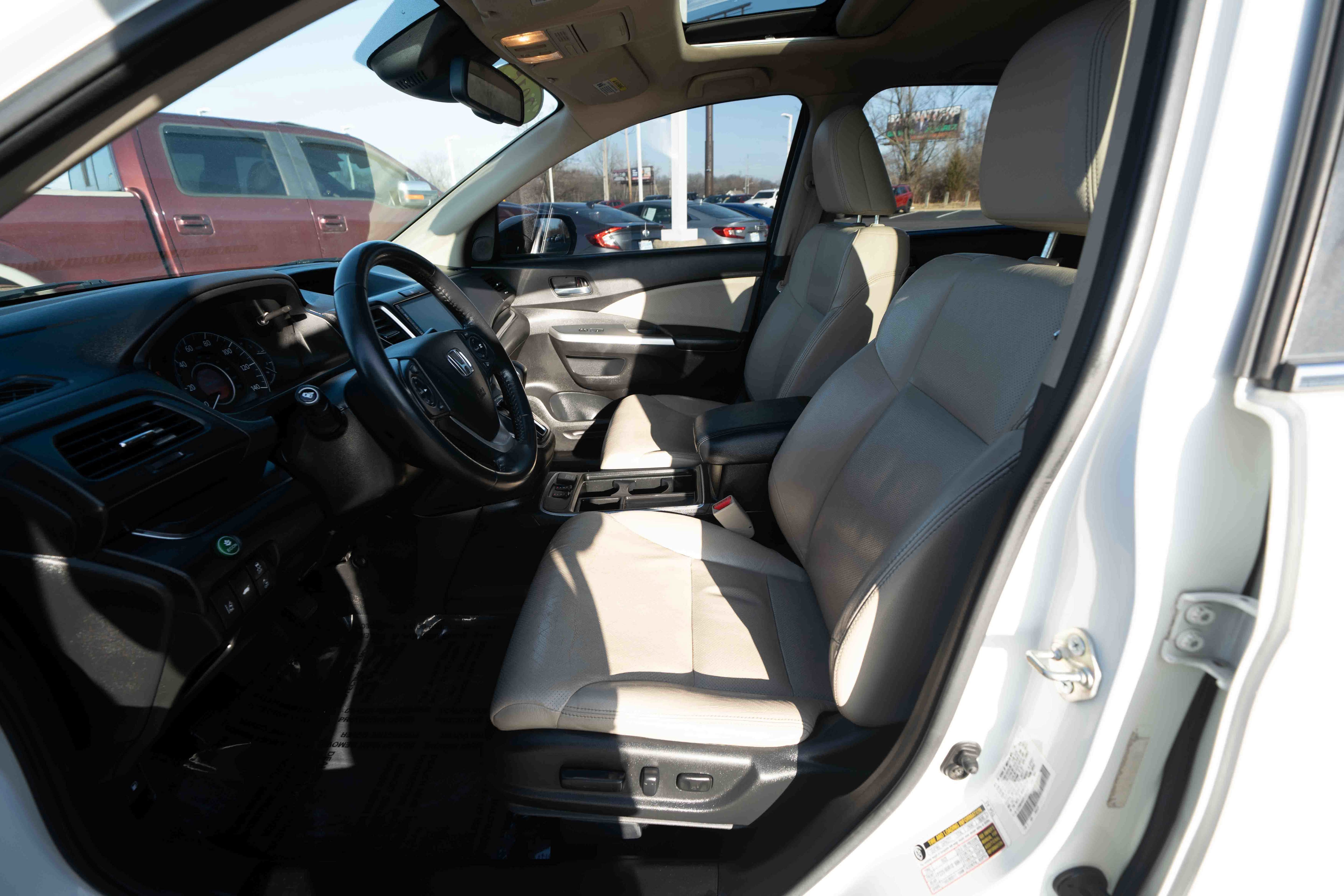 Used 2015 Honda CR-V Touring image 9