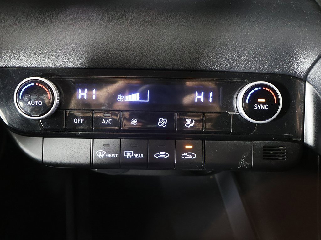 Used 2023 Hyundai Elantra SEL image 42