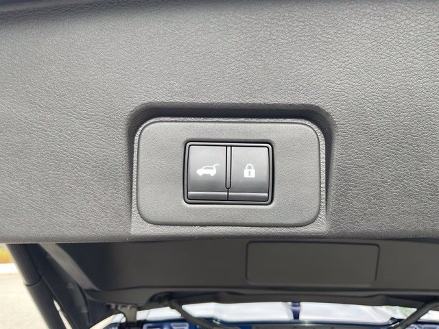 Used 2026 Nissan Rogue SV AWD/4WD image 10
