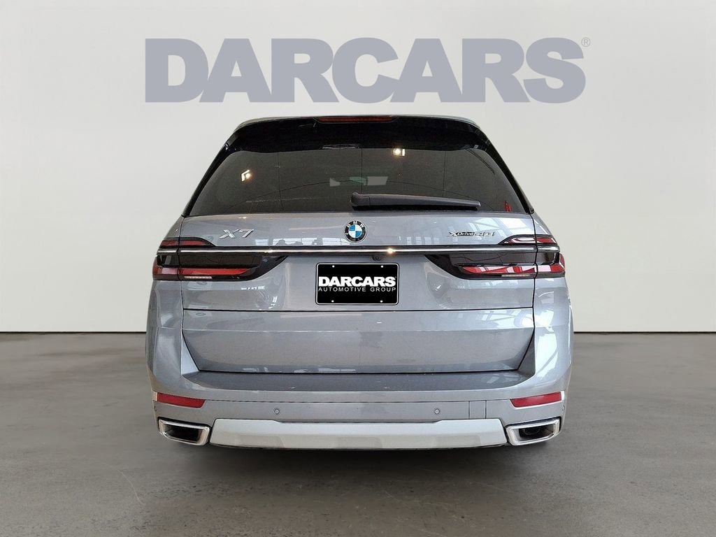 Certified 2025 BMW X7 xDrive40i image 5