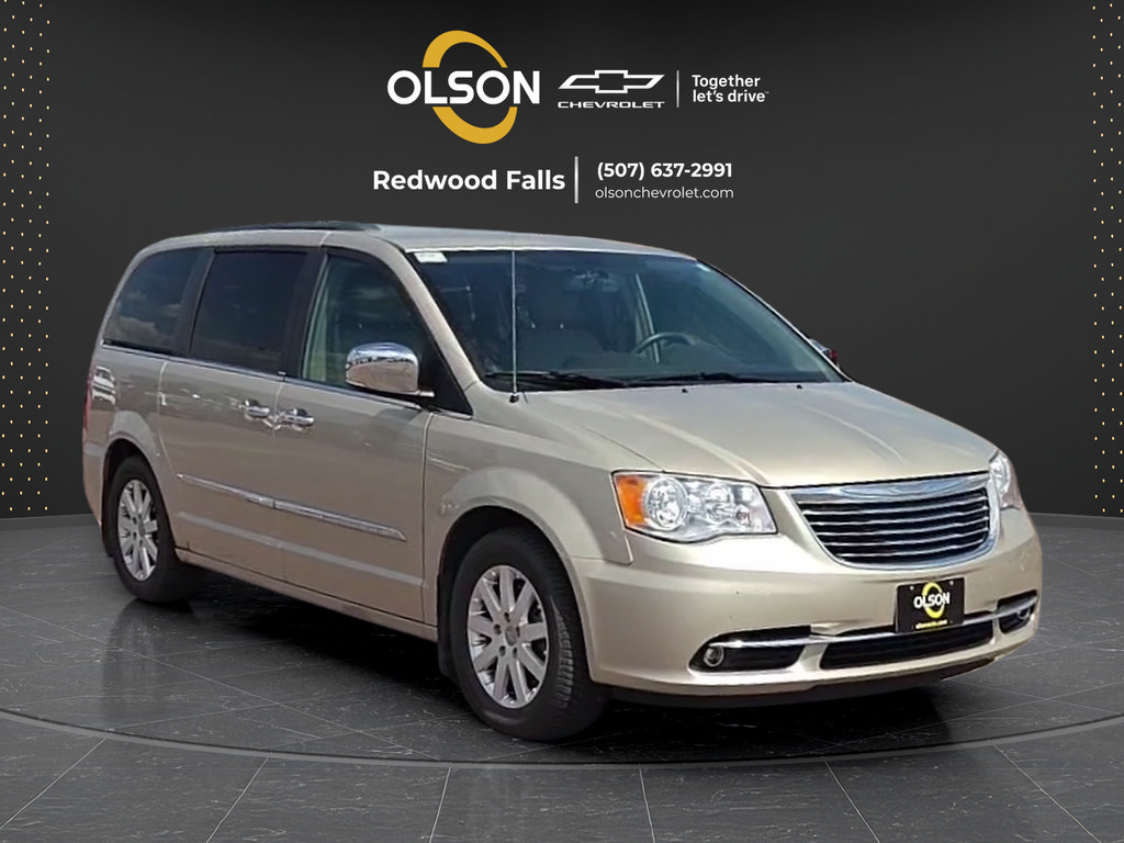 Used 2012 Chrysler Town & Country Touring-L w/ Driver Convenience Group FWD image 7