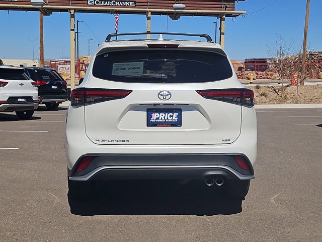 Used 2021 Toyota Highlander XSE image 6