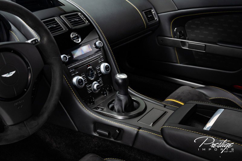 Used 2015 Aston Martin V8 Vantage GT image 33
